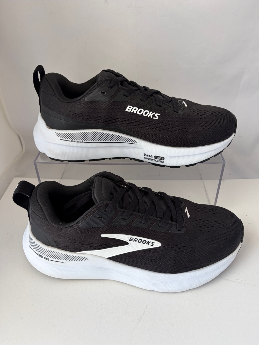 Brooks Ariel GTS 26; Women’s Size 8.5 D Running Walking Shoes in Black; #120444